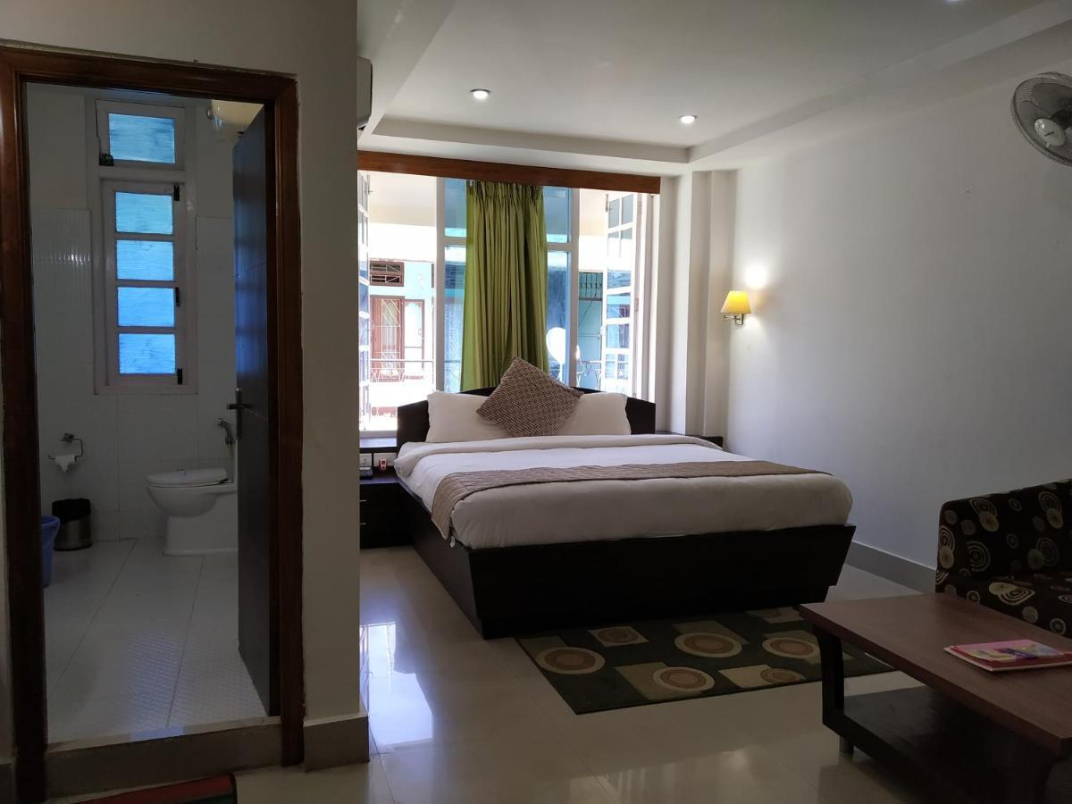 Hotel Sc Continental Itānagar Exterior foto