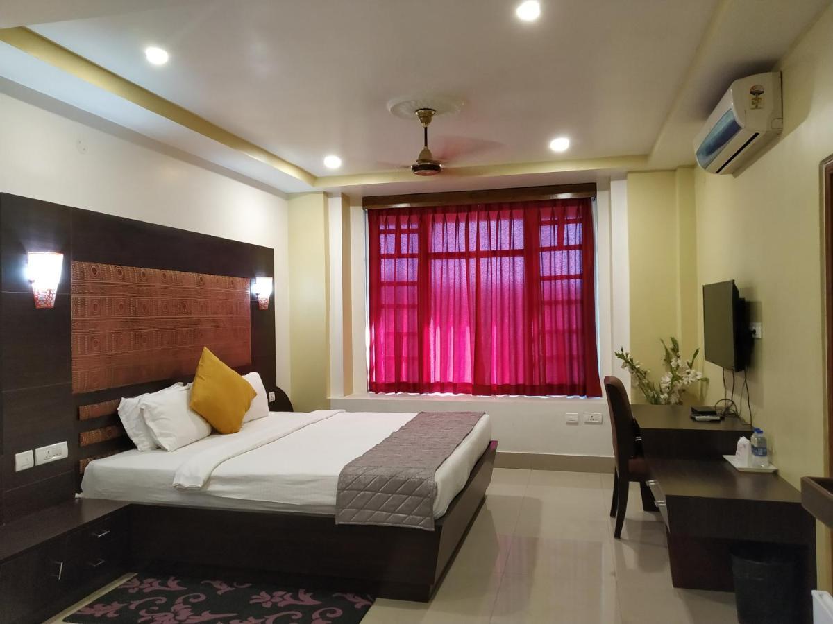 Hotel Sc Continental Itānagar Exterior foto